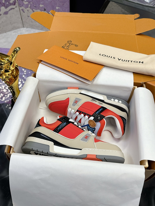 ルイヴィトン靴正面デザイン